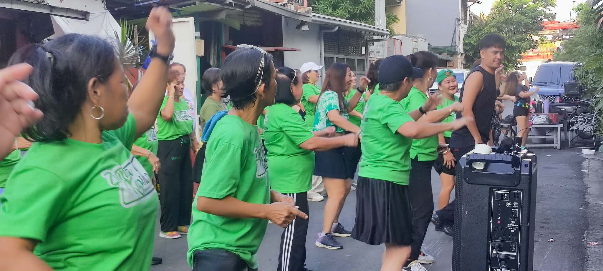 Zumba at Kapihan para sa Poblacion