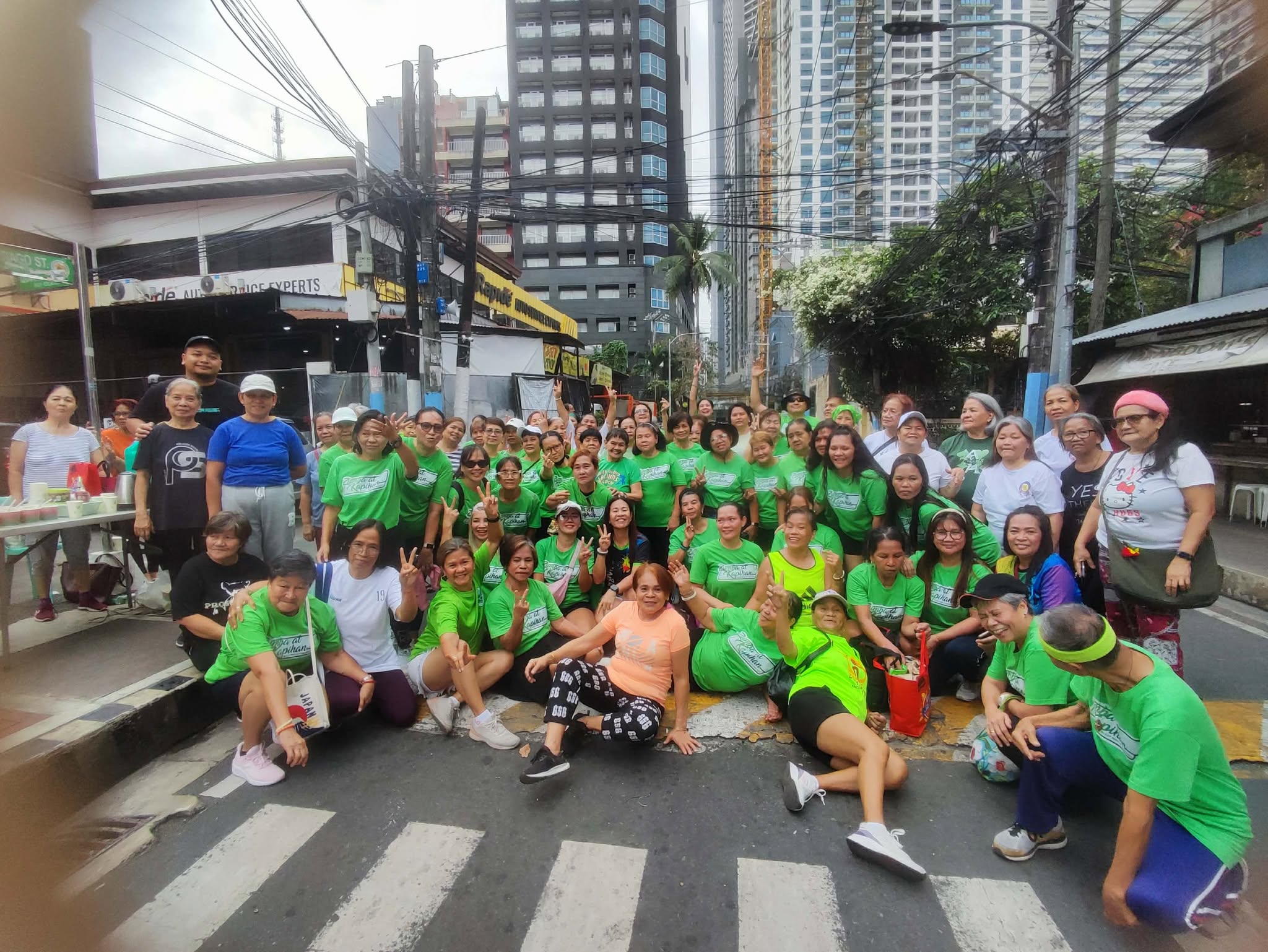 Zumba at Kapihan para sa Poblacion