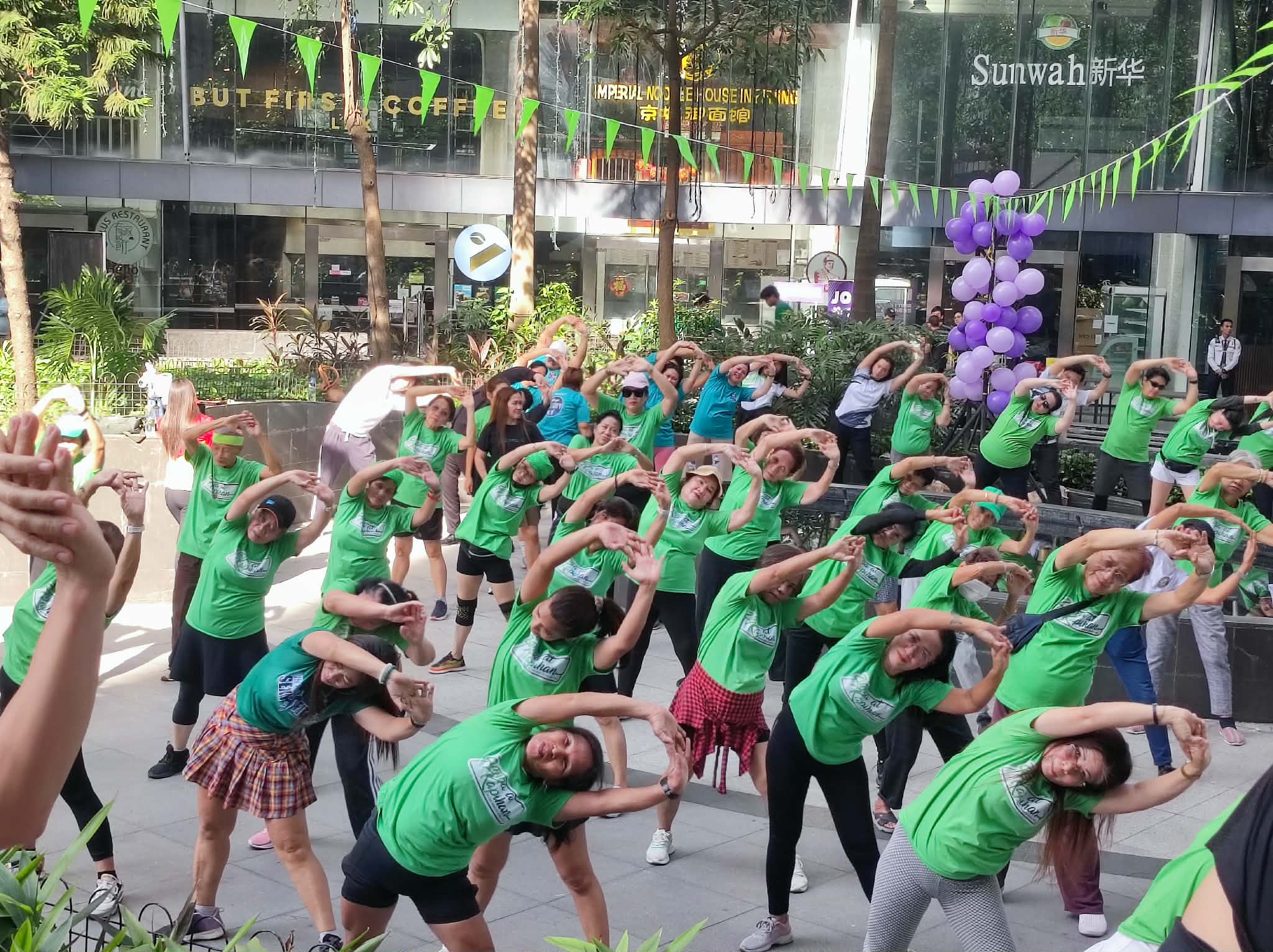Zumba at Kapihan para sa Poblacion