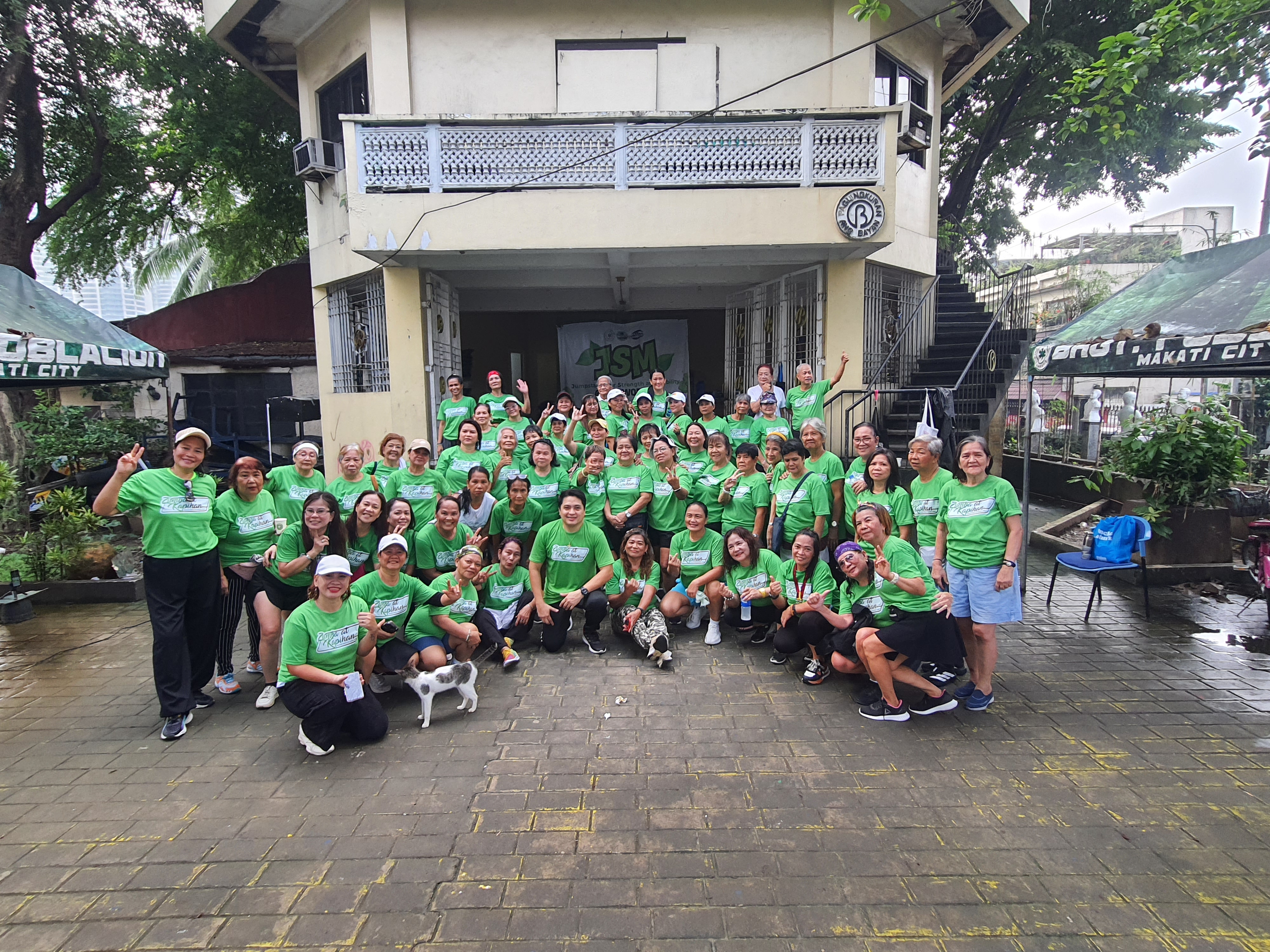 Zumba at Kapihan para sa Poblacion