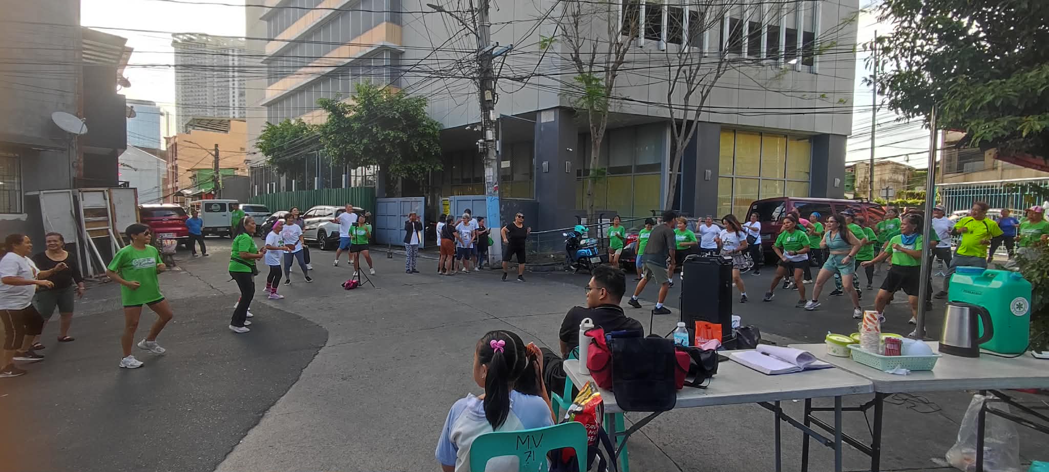 Zumba at Kapihan para sa Poblacion