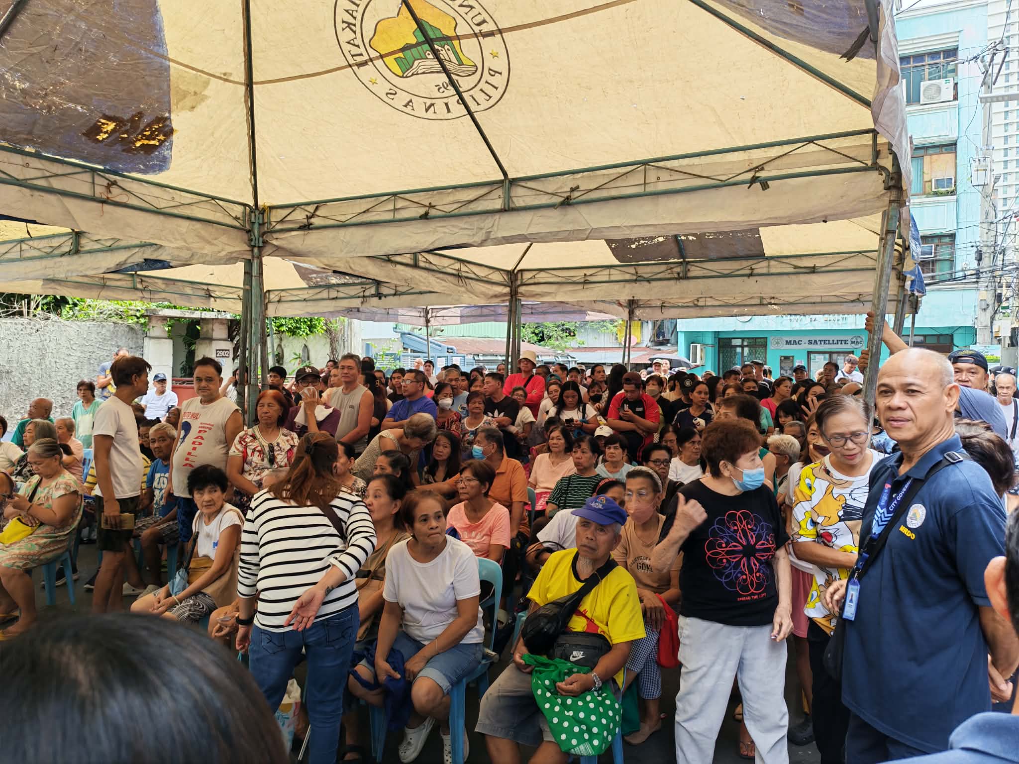 Distribution of Gulay ni Mayora Ate Nancy Binay