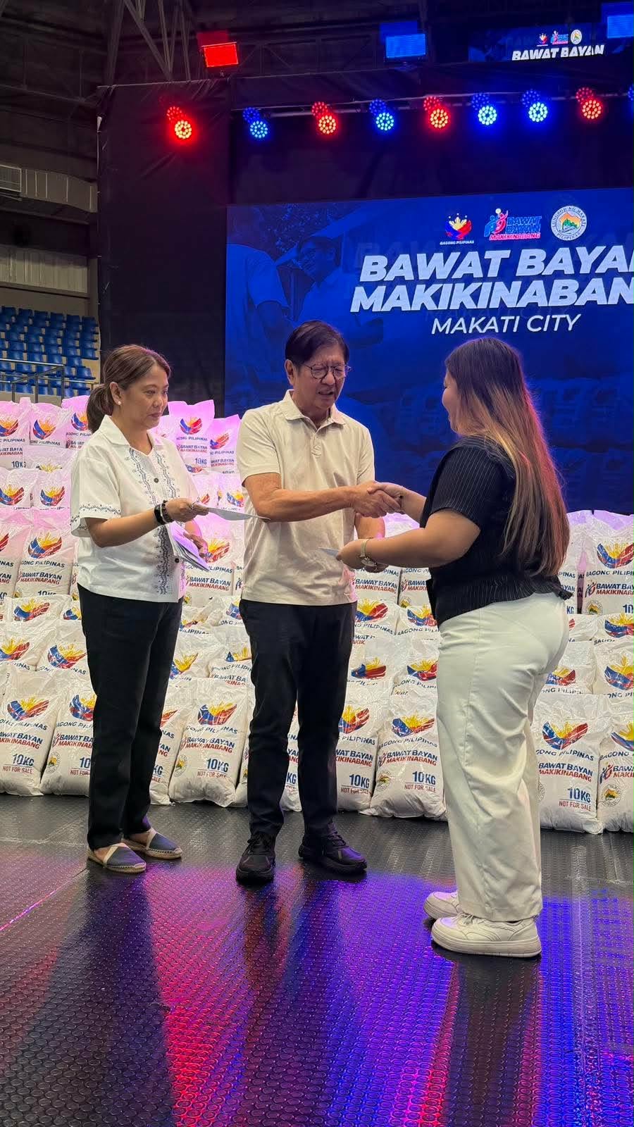 Bawat Barangay / Bayan Makikinabang Program