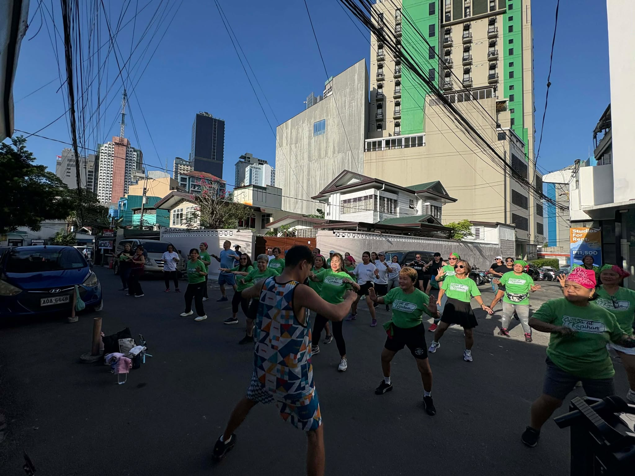 Zumba at Kapihan para sa Poblacion