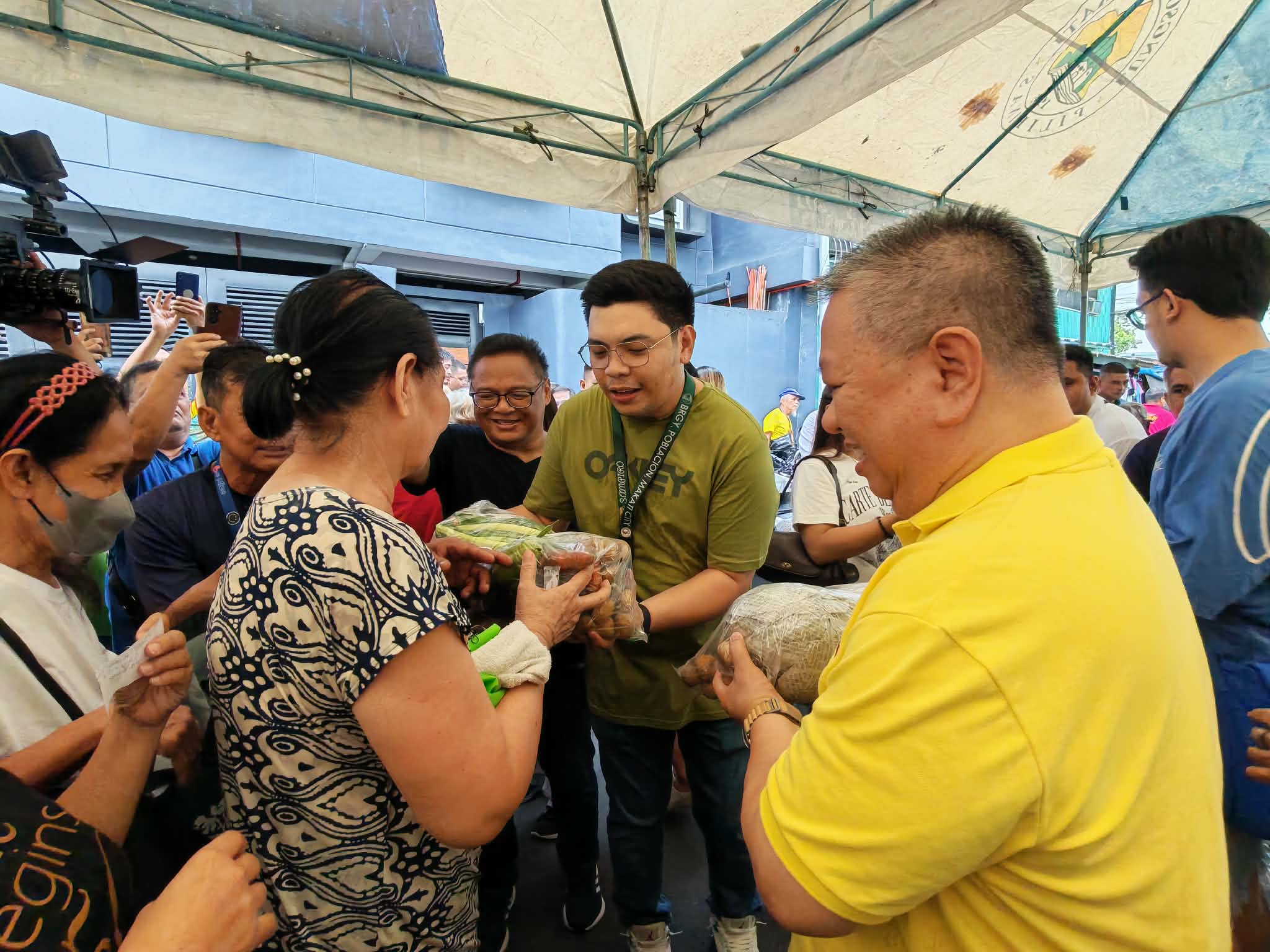 Distribution of Gulay ni Mayora Ate Nancy Binay